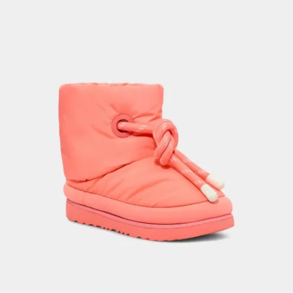 UGG Maxi Short Women’s Sweetheart Puff Platform Boots Size 7 NWT